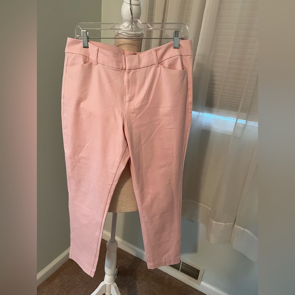 Old Navy Pixie Ankle pants